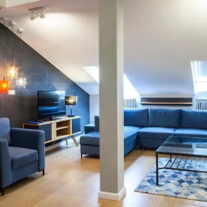 Portal House Cracovie